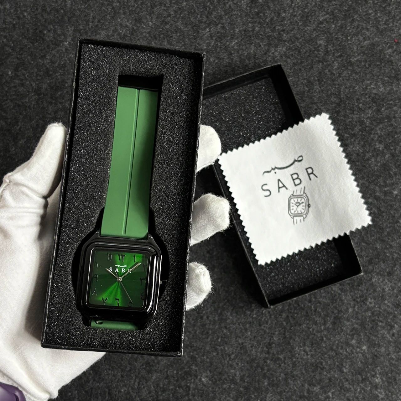 SABR Arabic Numeral Watch Men  – Luxury Watch With Rubber Strap Bewertung und Preis