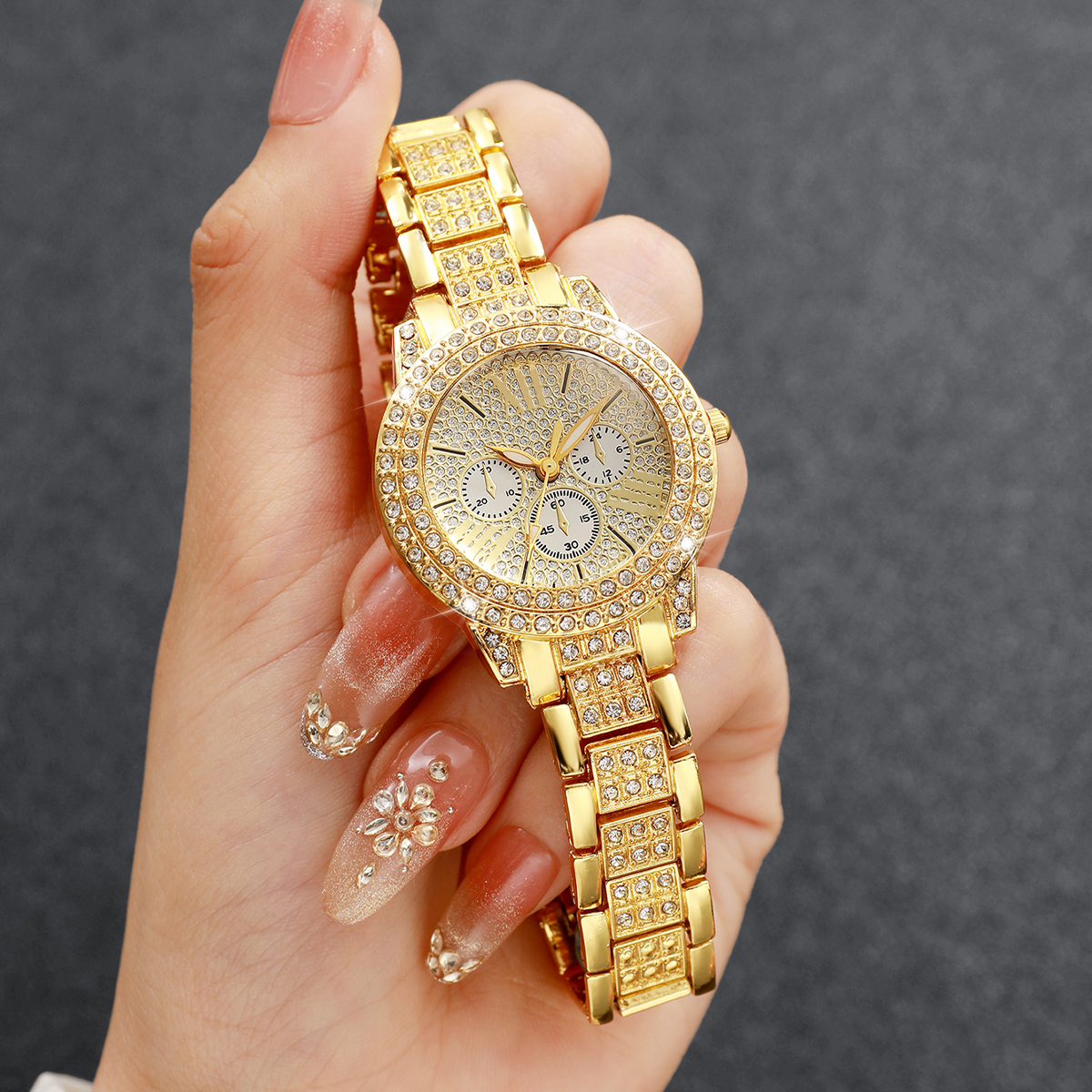 Fashion Decorative Three-eyes  – Lux Watch Bewertung und Preis