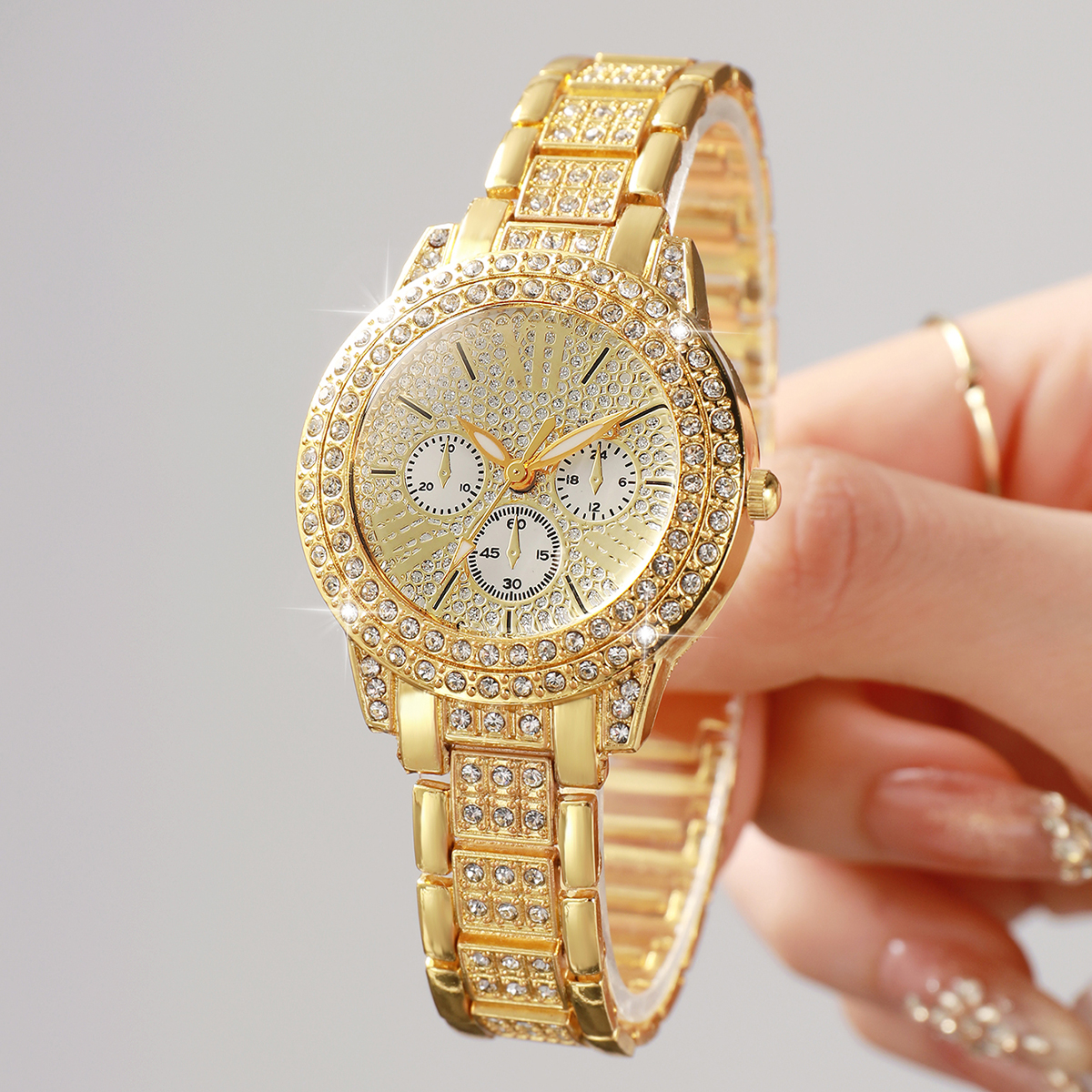 Fashion Decorative Three-eyes  – Lux Watch Bewertung und Preis